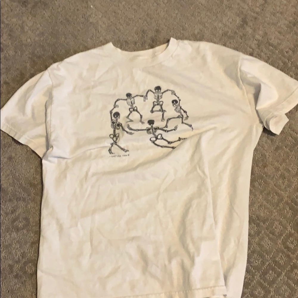 brandy melville skeleton t shirt